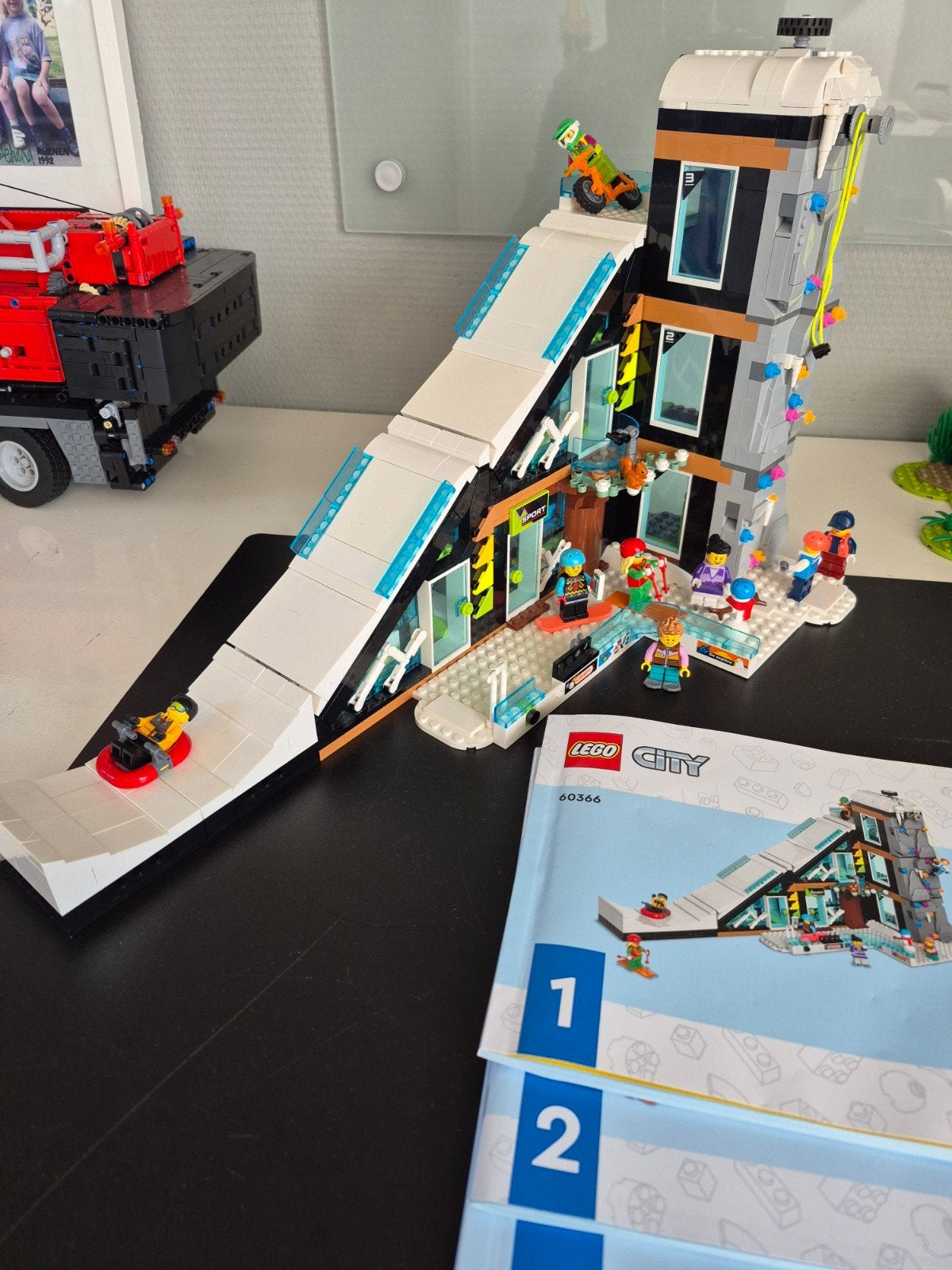 LEGO City 60366 Ski- en Klimcentrum, Kinderen en Baby's, City, Lego, Ophalen of Verzenden, Zo goed als nieuw