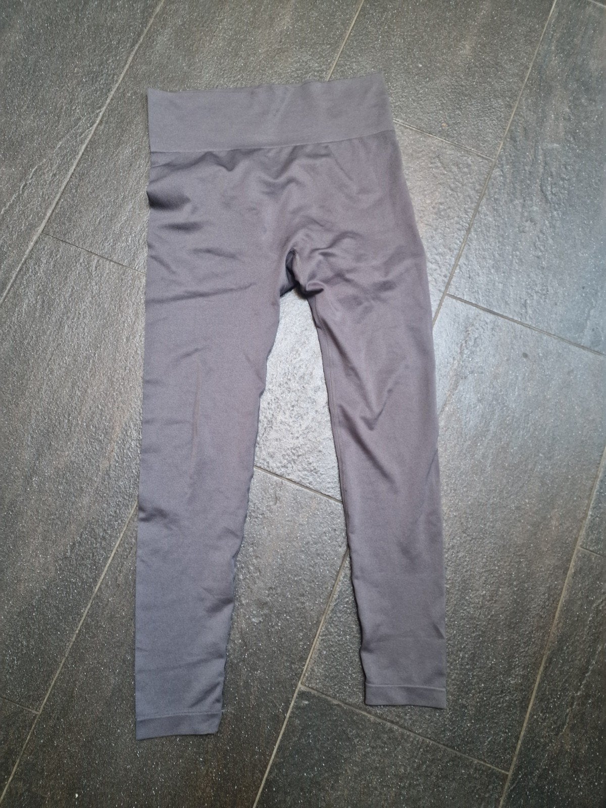Primark sportlegging grijs - Nieuw zonder kaartje, Primark, Ophalen of Verzenden, Nieuw, Grijs