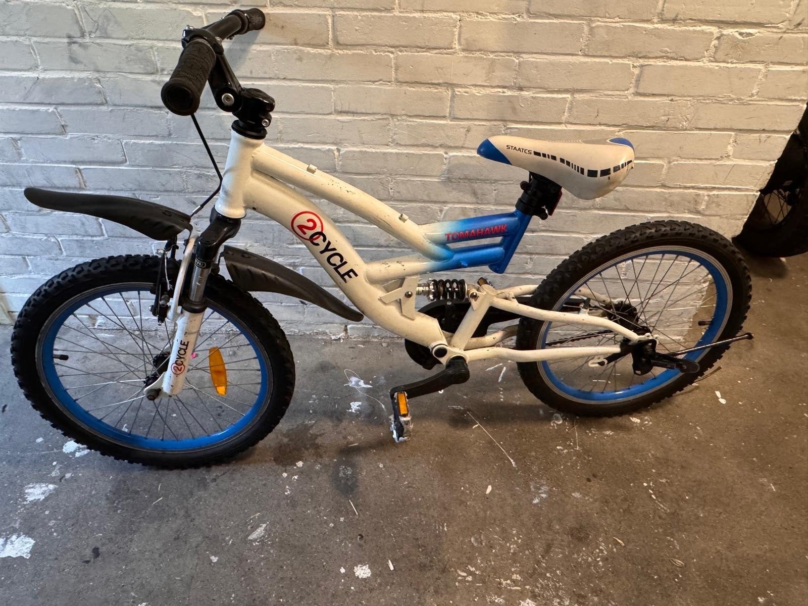 2Cycle Kinderfiets - Wit/Blauw - Goede Staat, Ophalen, Gebruikt