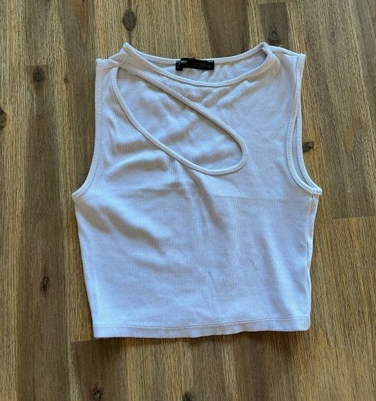 Wit mouwloos crop topje met ovaal design - Pull&Bear, Maat 38/40 (M), Wit, Ophalen of Verzenden, Zo goed als nieuw
