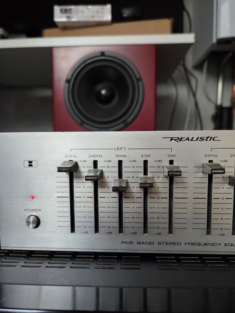 Realistic Equalizer 31-1988 met originele handleiding., Ophalen of Verzenden, Zo goed als nieuw, Audio