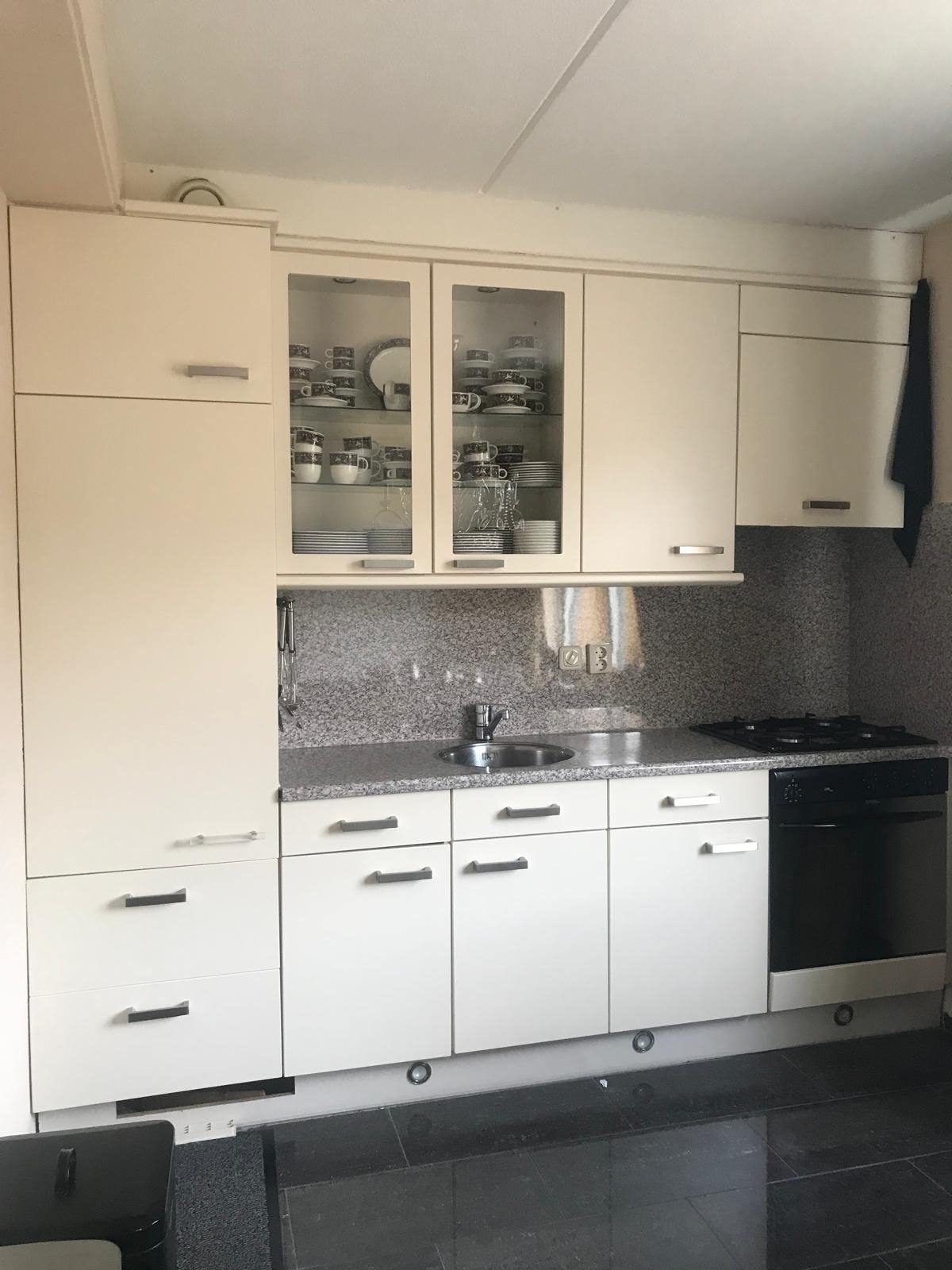 Keuken 260 cm breed met 265 cm breed blad - zelf demonteren, Ophalen, Gebruikt, Wit, Graniet of Steen