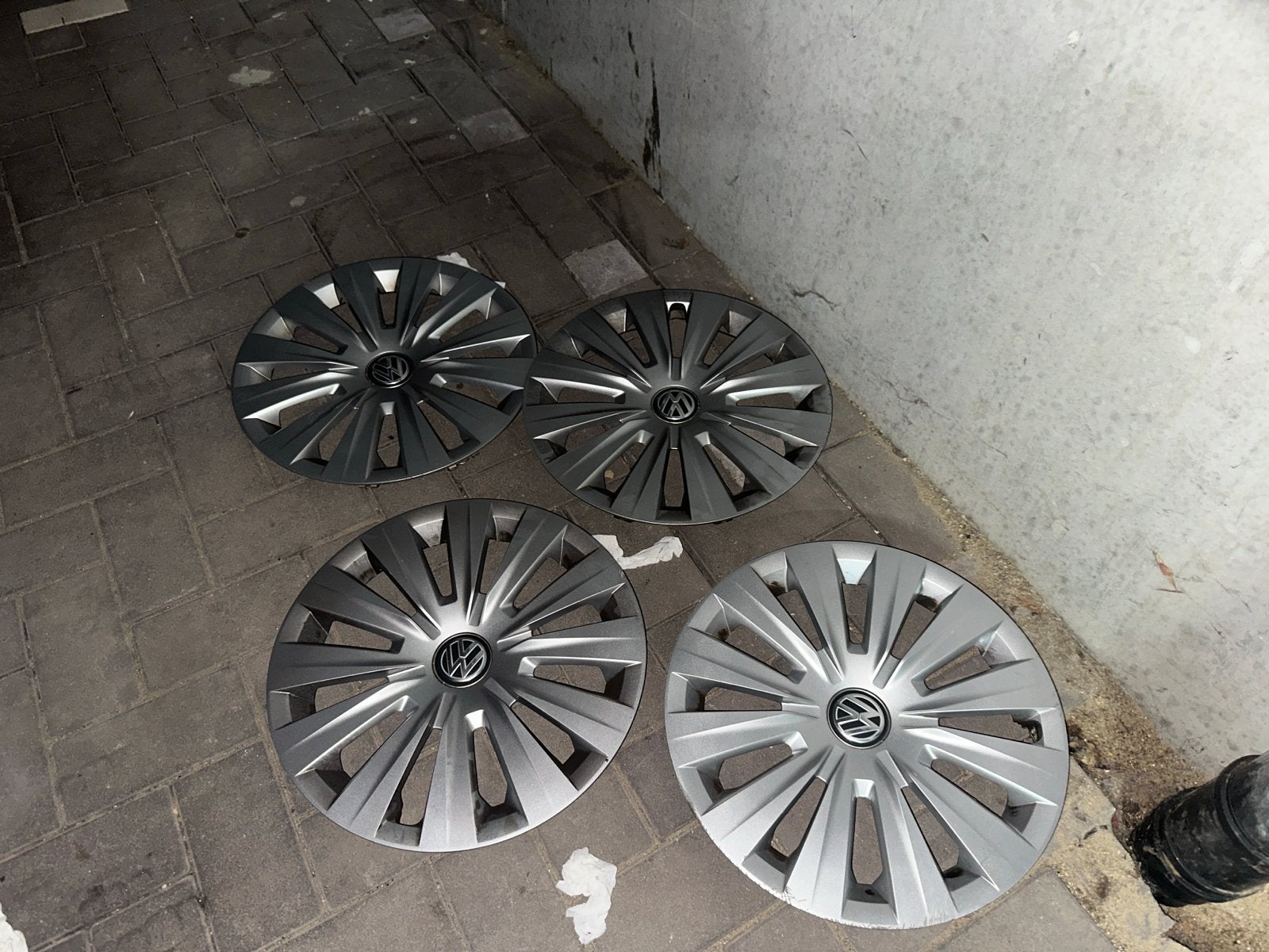 Set van 4 originele Volkswagen wieldoppen, Ophalen, Gebruikt