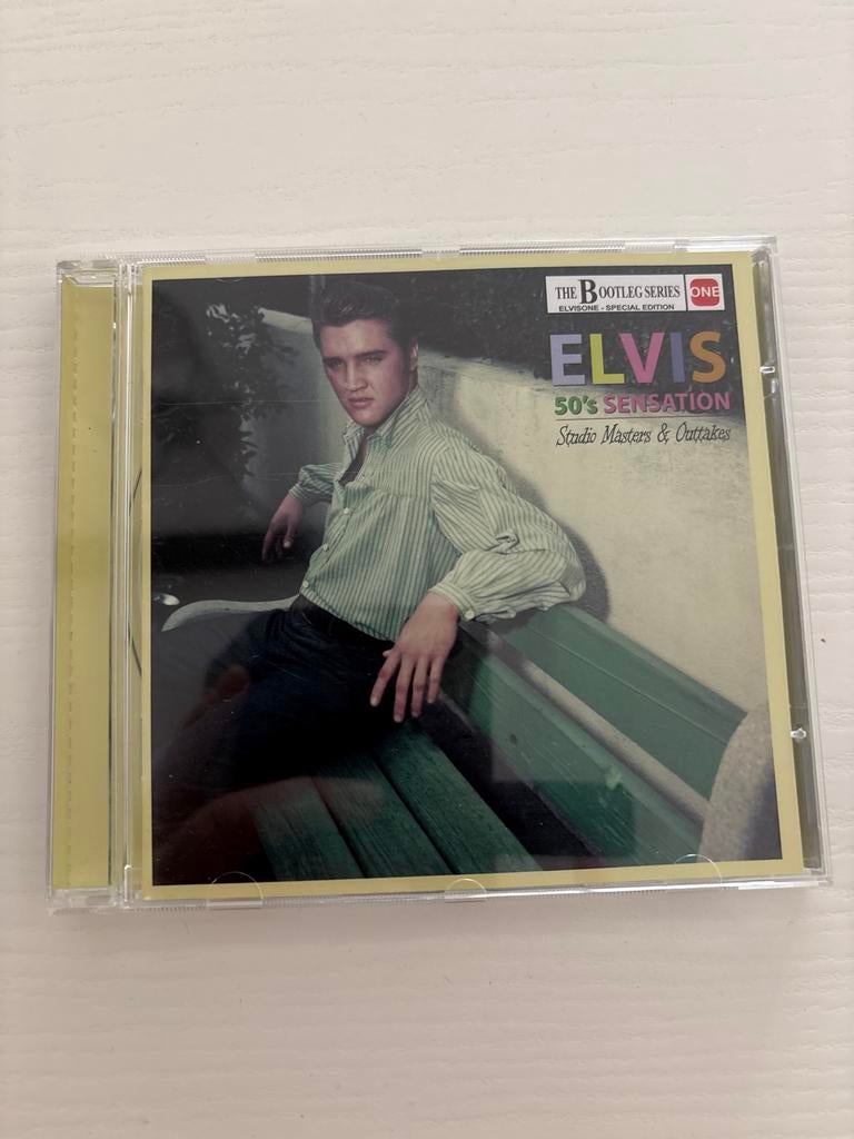 Elvis - bootleg 50's Sensation Studio Masters & Outtakes CD, Ophalen of Verzenden, Zo goed als nieuw, Cd of Plaat