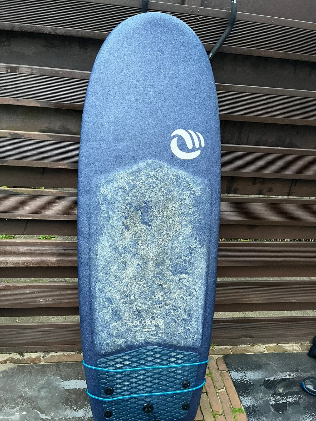 Olaian 5’4 mini simmons surfboard, Watersport en Boten, Golfsurfen, Ophalen, Gebruikt, Funboard, Met koord