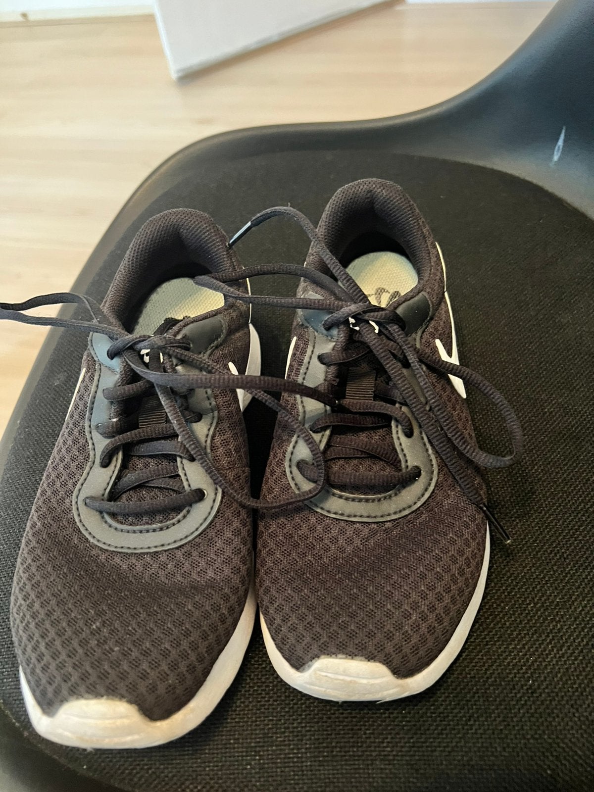 Nike maat 36,5, Ophalen of Verzenden, Zo goed als nieuw, Hardloopschoenen, Nike