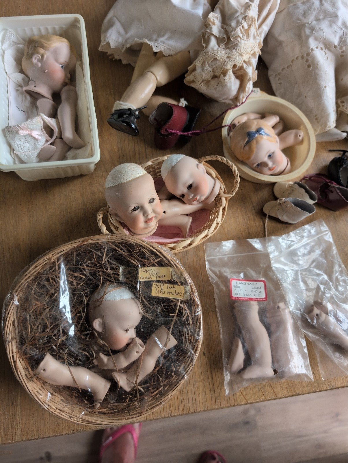 Replica's van oude poppen met accessoires, Verzamelen, Ophalen of Verzenden, Nieuw, Pop