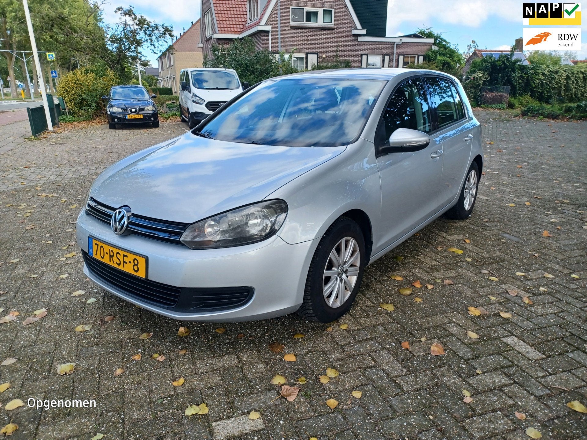 Volkswagen Golf 1.2 TSI Comfortline BlueMotion automaat, Auto's, Stof, 4 cilinders, Origineel Nederlands, 630 kg