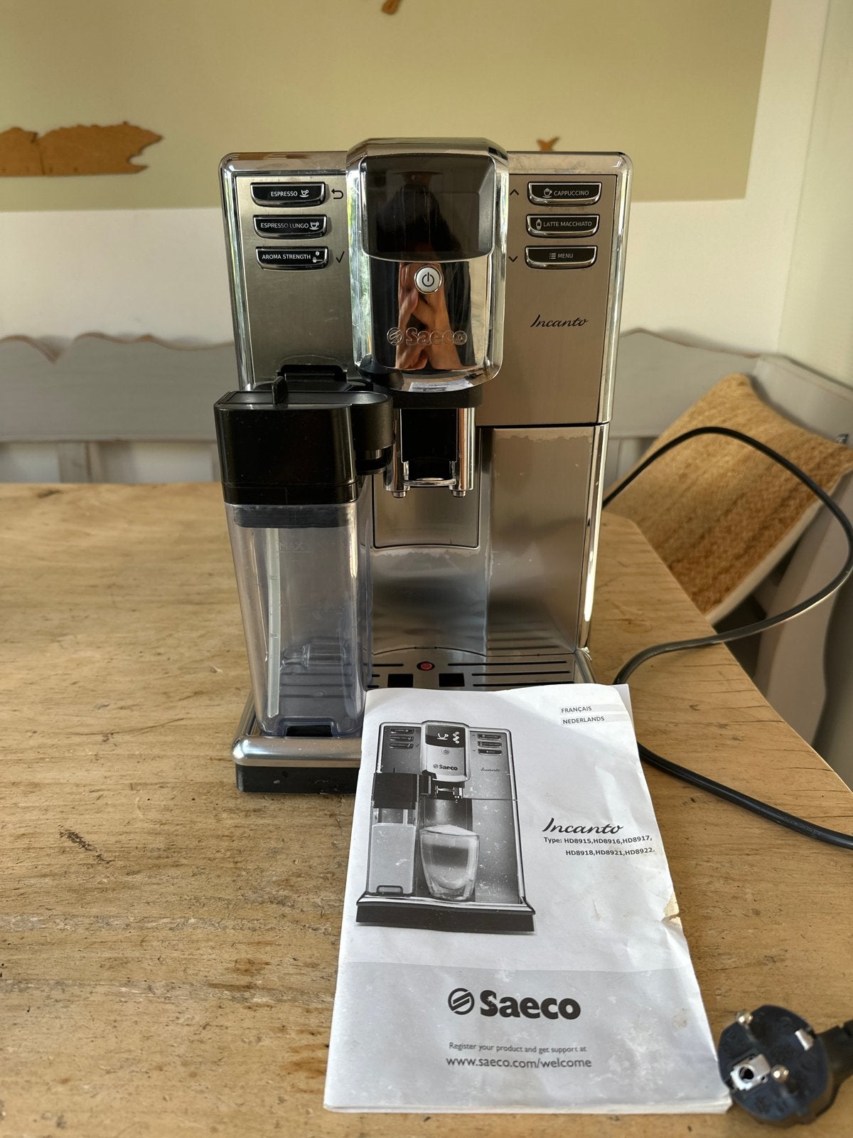 Saeco Incanto HD8917/01 volautomatische espressomachine
