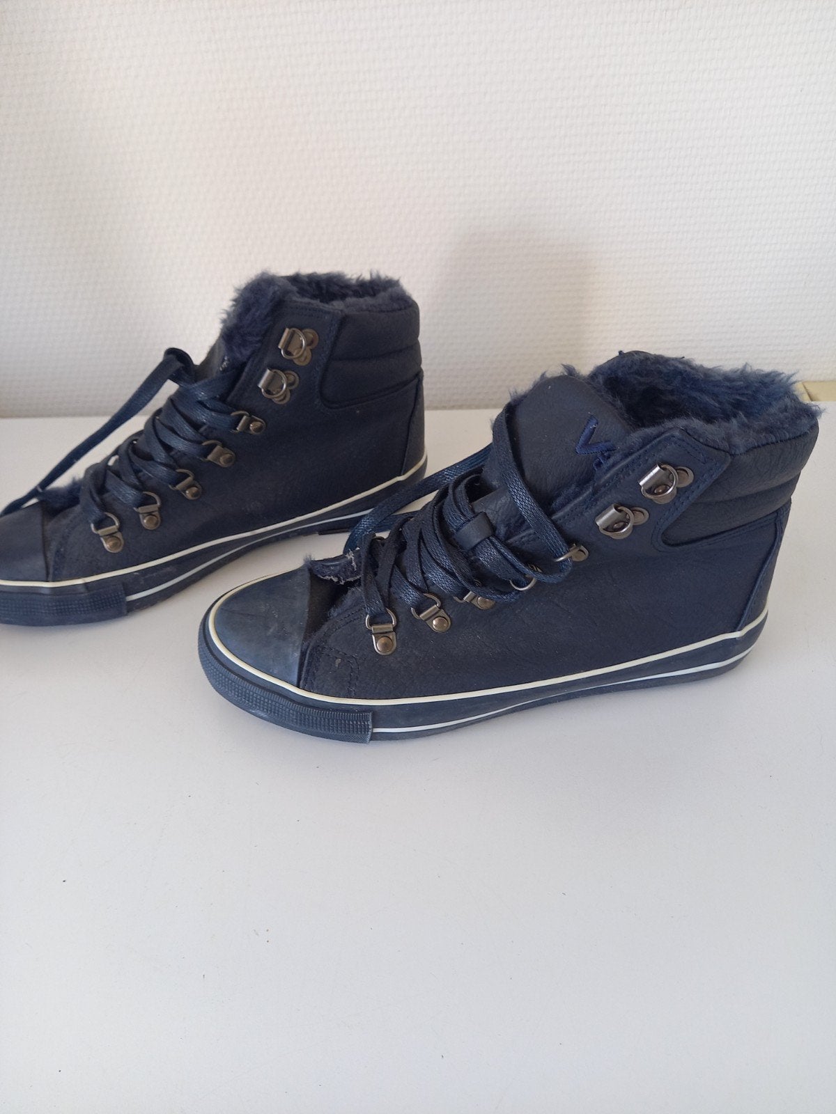 Nieuwe VTY sneakers maat 40, Kleding | Dames, Ophalen of Verzenden