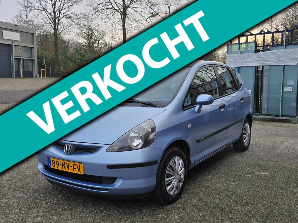 Honda Jazz 1.4 LS/AUTOMAAT/AIRCO/N.A.P/HISTORIE AANWEZIG, Auto's, Honda, 83 pk, Zwart, 4 cilinders, Blauw