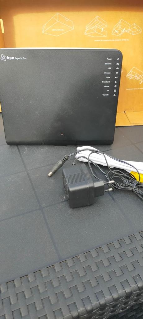 ExperiaBox V10A, Computers en Software, Routers en Modems, Ophalen of Verzenden, Gebruikt