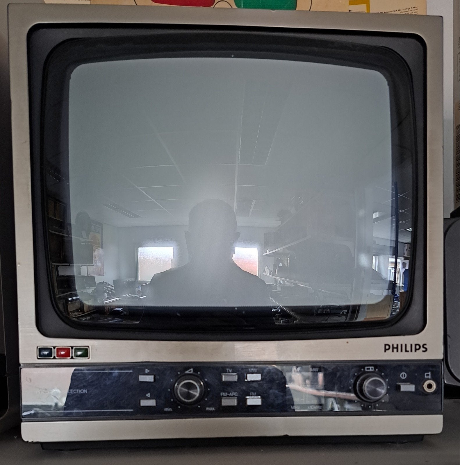 Philips t v, Ophalen of Verzenden