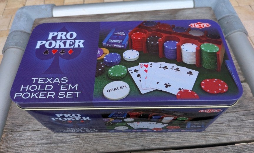 Pro Poker Texas Hold 'Em Pokerset in blikken doos, Vijf spelers of meer, Ophalen, Gebruikt, Tactic