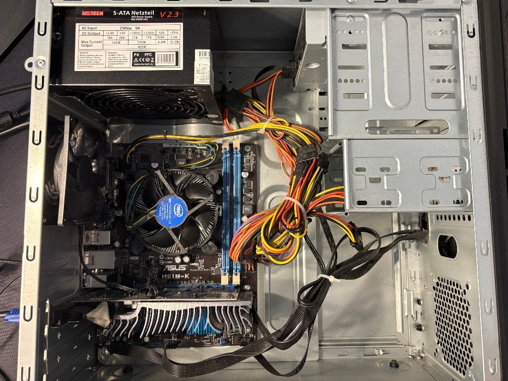 i5-3350P @ 3.10GHz / Asus H61M-K, Ophalen, Asus