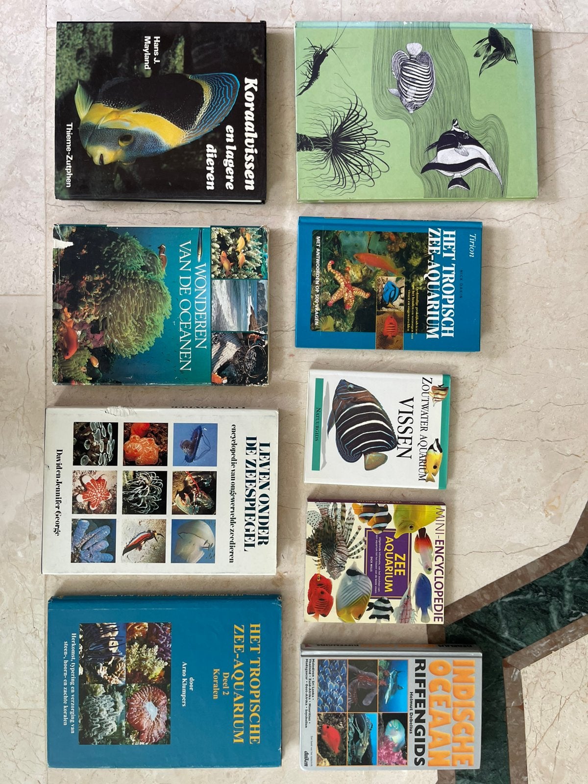 Zeewater aquariumboeken, Dieren en Toebehoren, Vissen | Aquaria en Toebehoren, Ophalen of Verzenden, Zo goed als nieuw, Overige typen