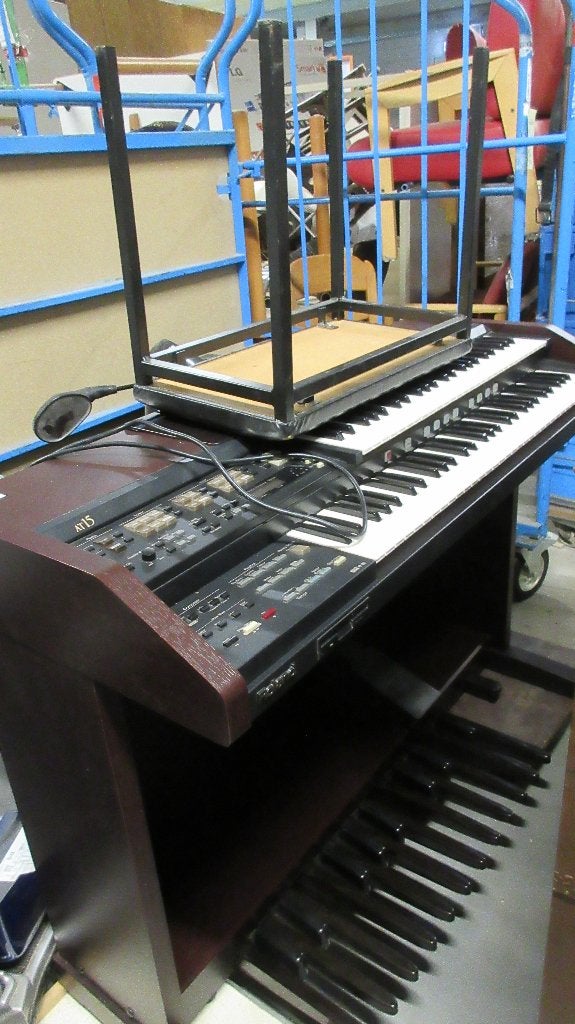 Roland AT15 Orgel, Ophalen, Zo goed als nieuw, 2 klavieren, Orgel