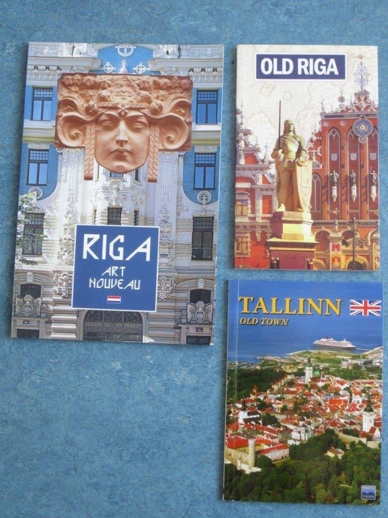 3 steden gidsjes Estland, 2x Riga 1x Talinn, Overige merken, Europa, Ophalen of Verzenden, Zo goed als nieuw