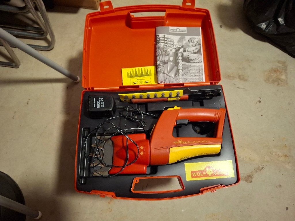 Buxusschaar, Ophalen, Zo goed als nieuw, Elektrisch, Wolf-Garten