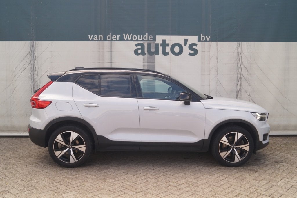 Volvo XC40 1.5 T4 Recharge R-Design -NAVI-ECC-CAM-LED-, Dealer onderhouden, Euro 6, 129 pk, Automatische klimaatregeling