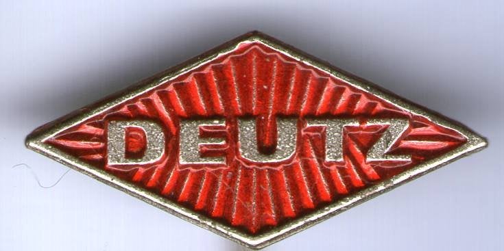 DEUTZ rood op zilverkleurig tractoren speldje ( E_102a), Ophalen of Verzenden, Nieuw, Transport, Speldje of Pin