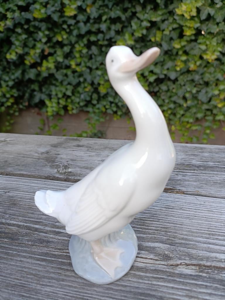 Porseleinen Nao Lladro beeldje, Gans, Ophalen of Verzenden, Zo goed als nieuw, Dier