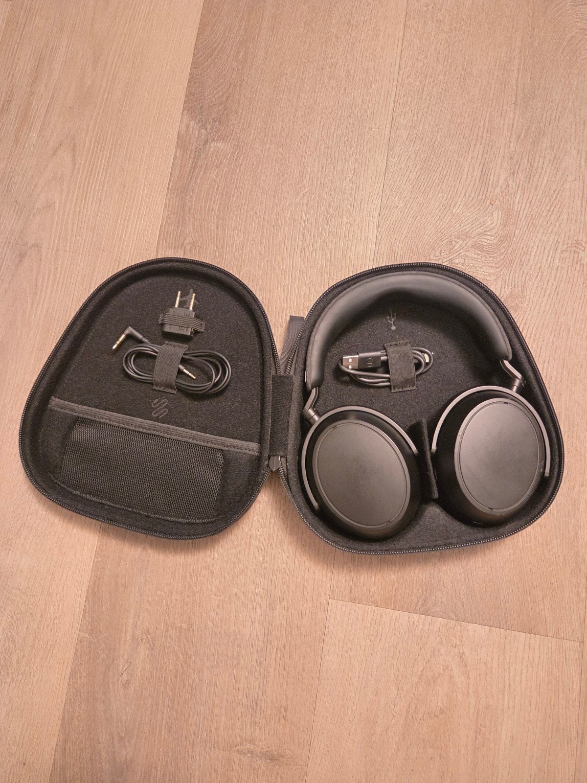 Sennheiser Momentum 4 True Wireless
