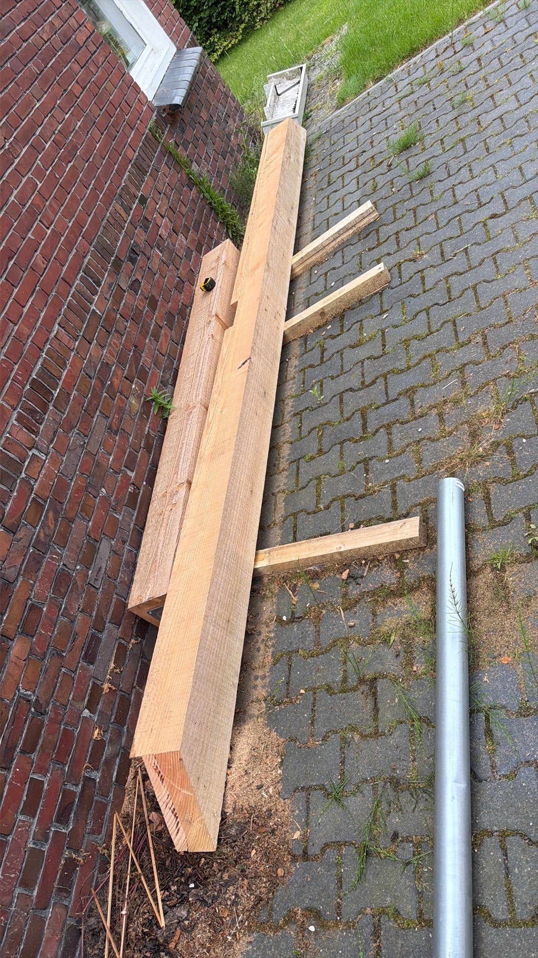 2 Douglas palen 20x20 cm - diverse lengtes, Doe-het-zelf en Verbouw, Hout en Planken, Ophalen, Gebruikt, Balk, Overige houtsoorten