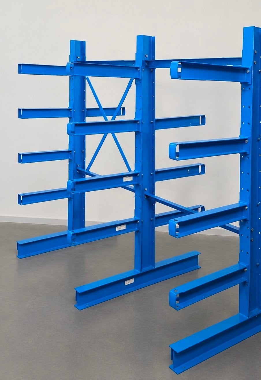 Stelling voor staf materiaal, Ophalen