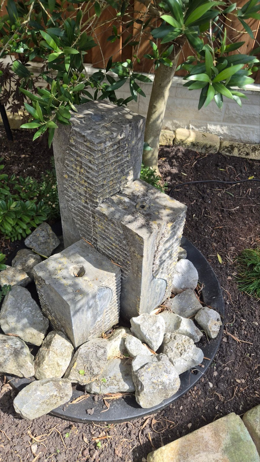 Uniek stenen waterornament voor tuin of terras, Tuin en Terras, Ophalen, Gebruikt, Graniet, Waterornament