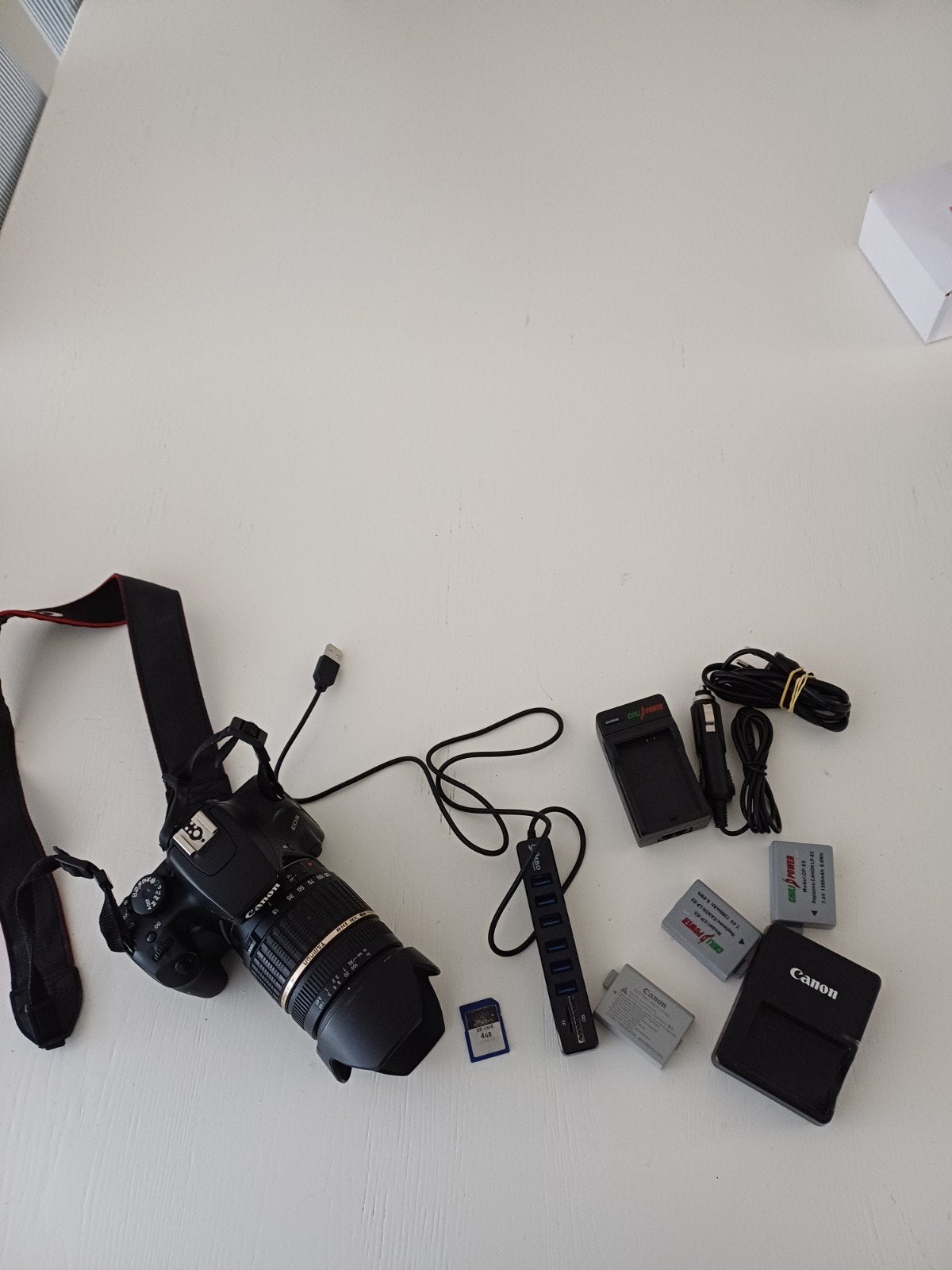 Canon EOS 1000D met Lens en accessoires, Ophalen