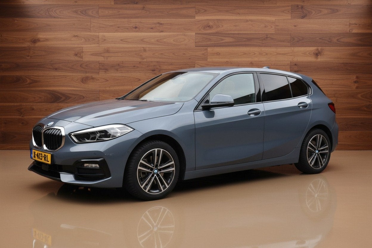 BMW 1-serie 118i High Executive SPORTLINE | SPORTLEDER | TRE, Dealer onderhouden, Gebruikt, Met garantie (alle), Bedrijf