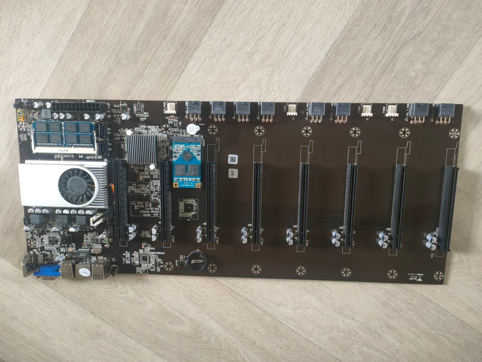 Mining Moederbord met 8GB DDR3 RAM en 128GB mSATA SSD, Computers en Software, Moederborden, Gebruikt, DDR3, Mining Moederbord