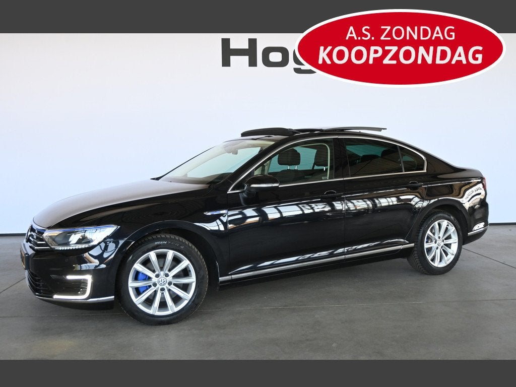 Volkswagen Passat 1.4 TSI GTE Connected Automaat Carplay Ada, Auto's, Gebruikt, 4 cilinders, 1622 kg, Zwart