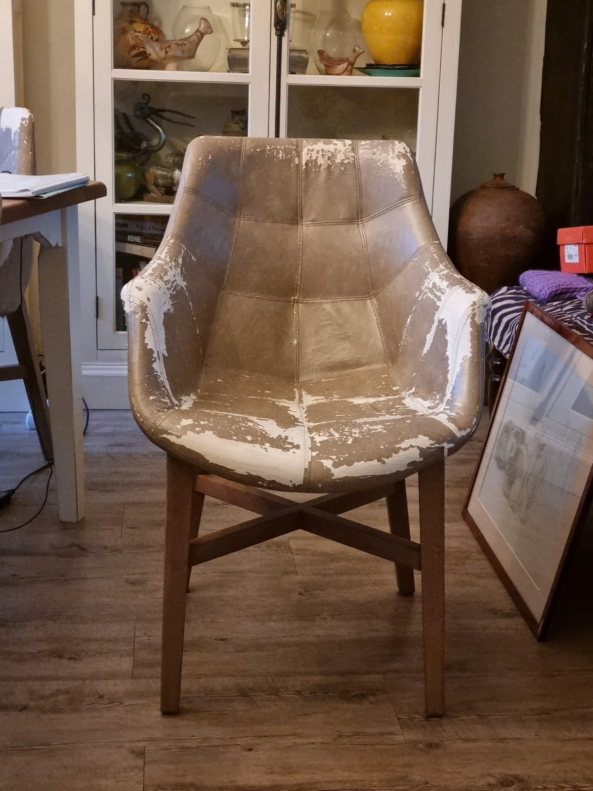 Te stofferen: stevige eetkamerstoelen, Ophalen, Gebruikt, Bruin, Eén