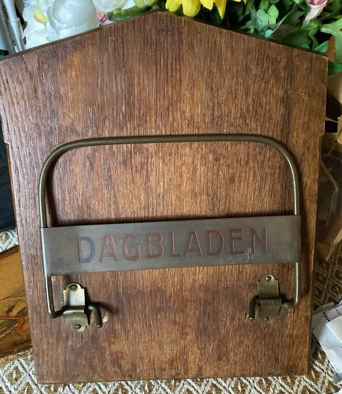 Vintage houten krantenhouder 'Dagbladen' 29x23 cm, Ophalen of Verzenden