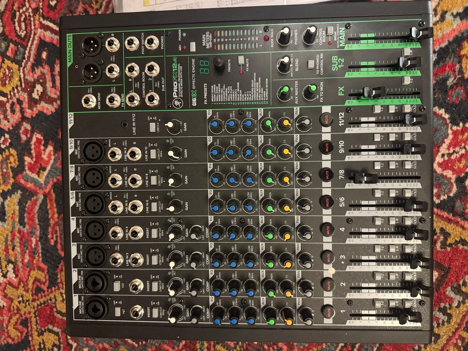 Mackie ProFX12v3 12-kanaals mixer met USB, Muziek en Instrumenten, Ophalen of Verzenden, Zo goed als nieuw, 10 tot 20 kanalen