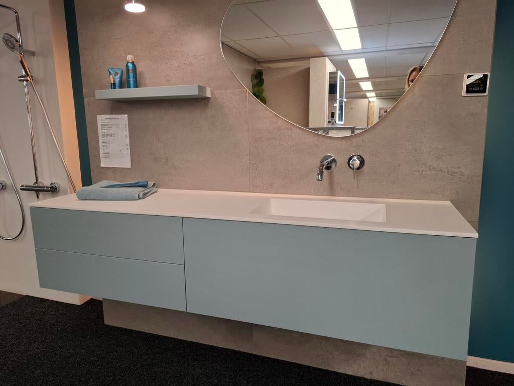 Wastafel met onderkast 180 breed, Ophalen, 25 tot 50 cm, 150 tot 200 cm, Minder dan 100 cm