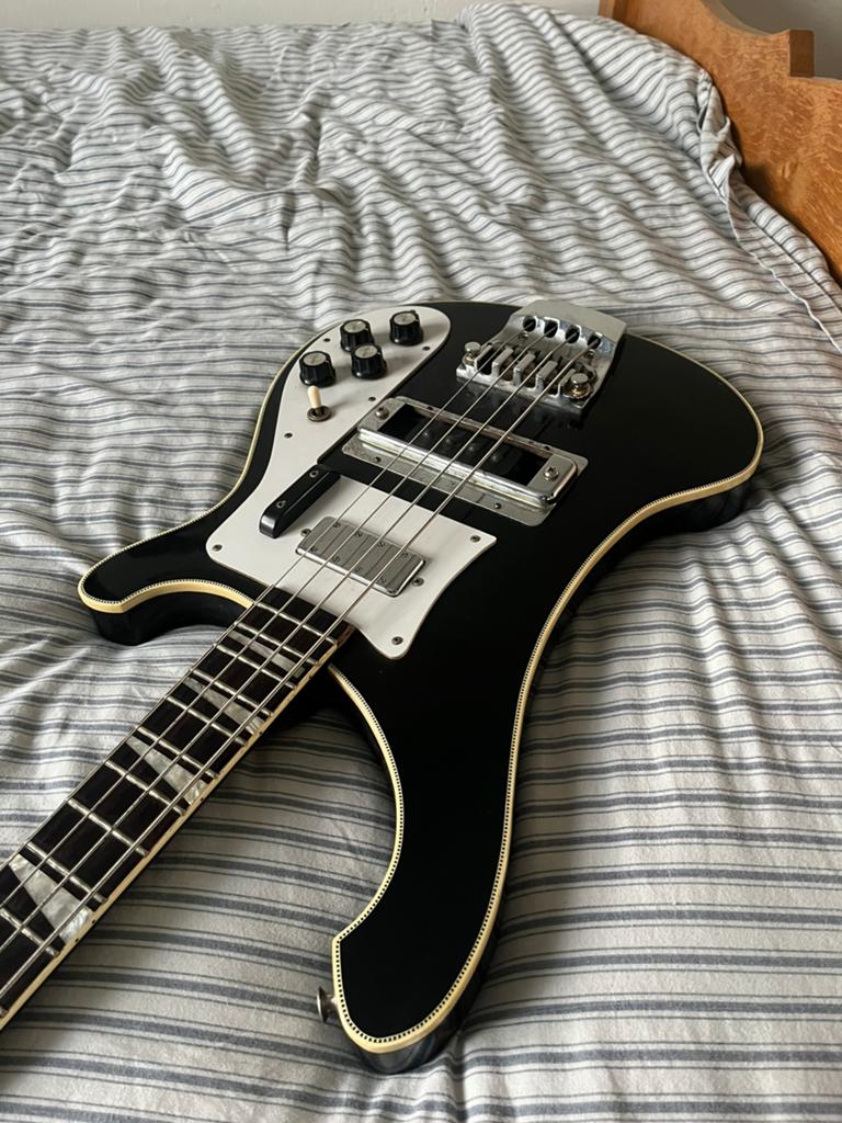 Rickenbacker copy (ibanez 1970s lawsuit bass), Ophalen, Zo goed als nieuw