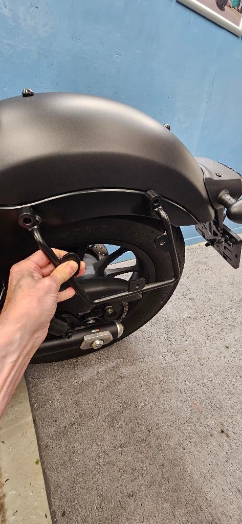 Zadeltas houder Honda Rebel CMX 500, Motoren, Accessoires | Koffers en Tassen, Ophalen, Zo goed als nieuw