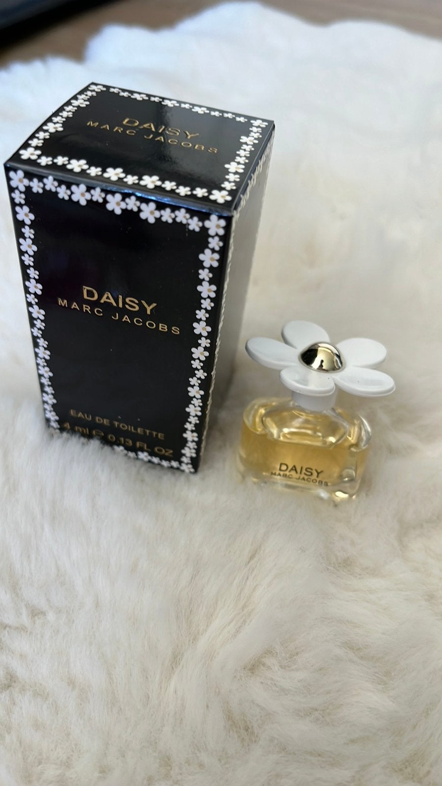 Mini parfum Marc Jacobs Daisy, Verzamelen, Ophalen of Verzenden, Nieuw, Miniatuur, Gevuld