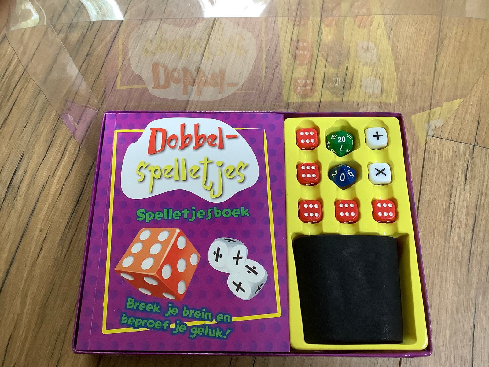 Dobbelspelletjes, Ophalen, Zo goed als nieuw