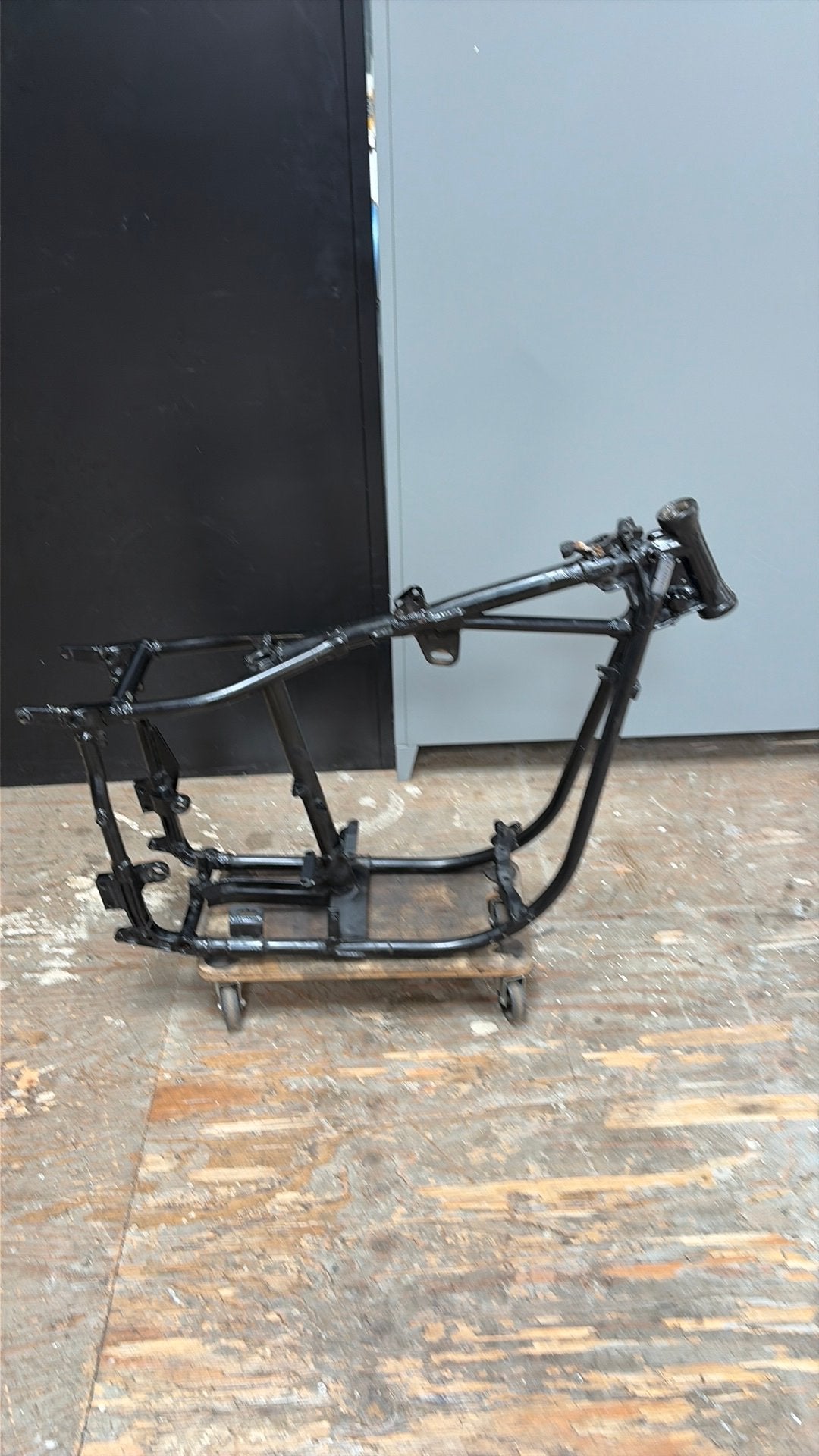 Shovelhead frame met kenteken (blauwe plaat)1979, Ophalen, Harley, Straat 4, Gebruikt