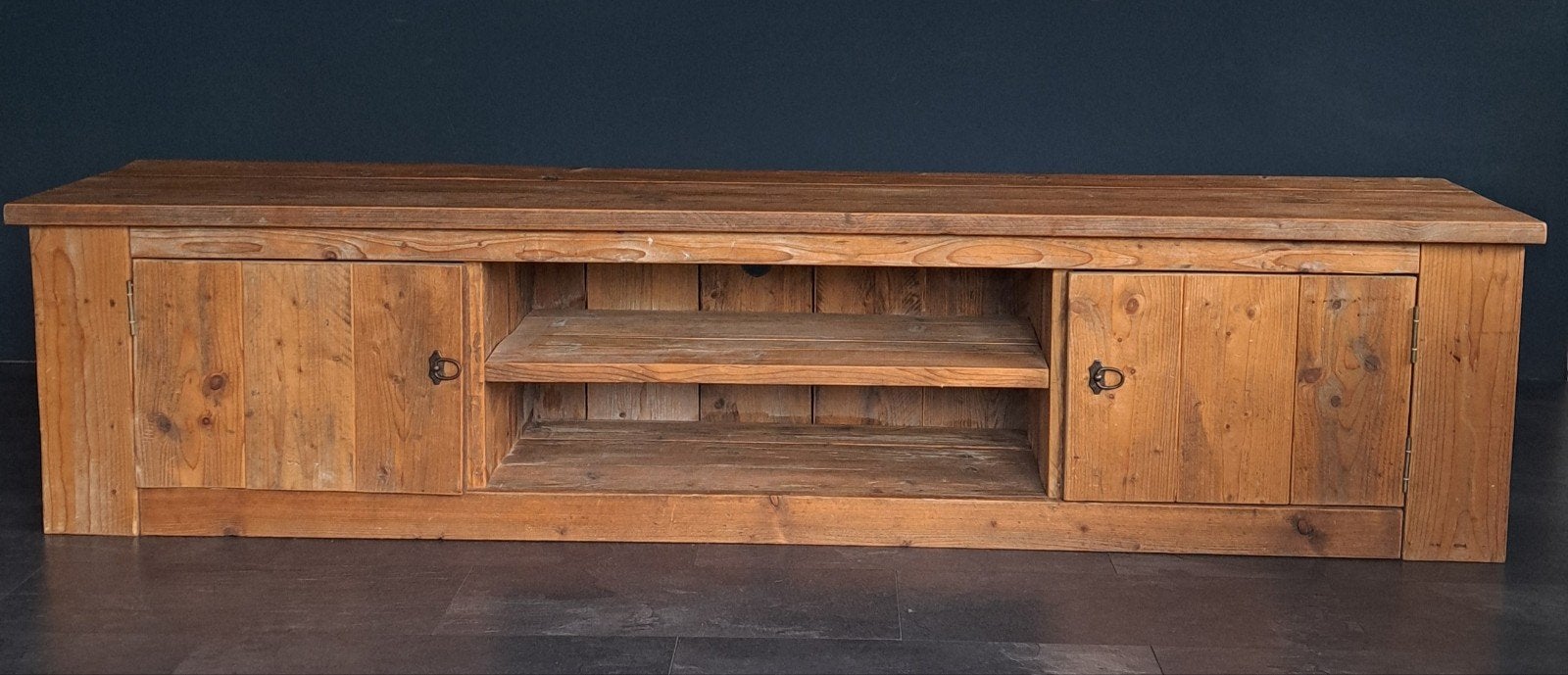 Stoer Oud-Grenen TV-Meubel / Laag Dressoir – 220 cm, Ophalen, Rustiek, 200 cm of meer, Grenenhout
