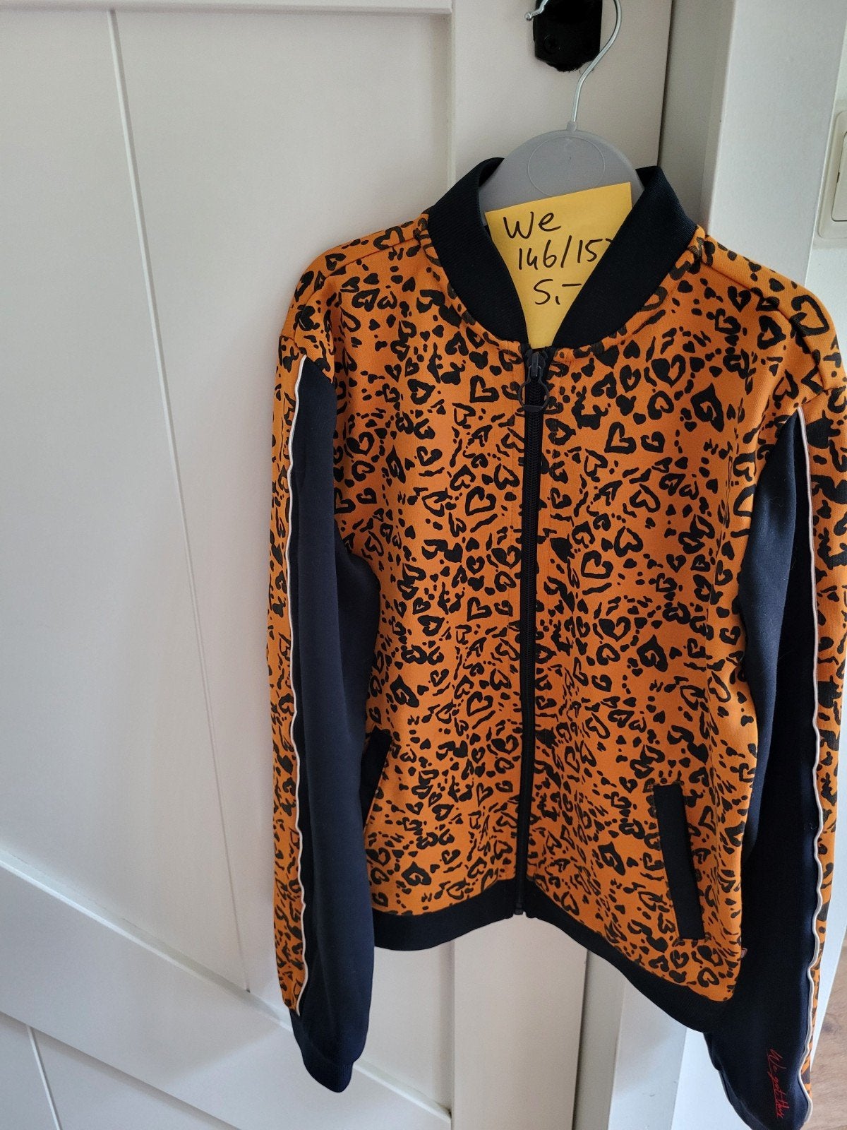 Leuke jasje met panterprint maat 146/152, Kinderen en Baby's, Kinderkleding | Maat 146, Gebruikt, WE, Meisje, Ophalen of Verzenden