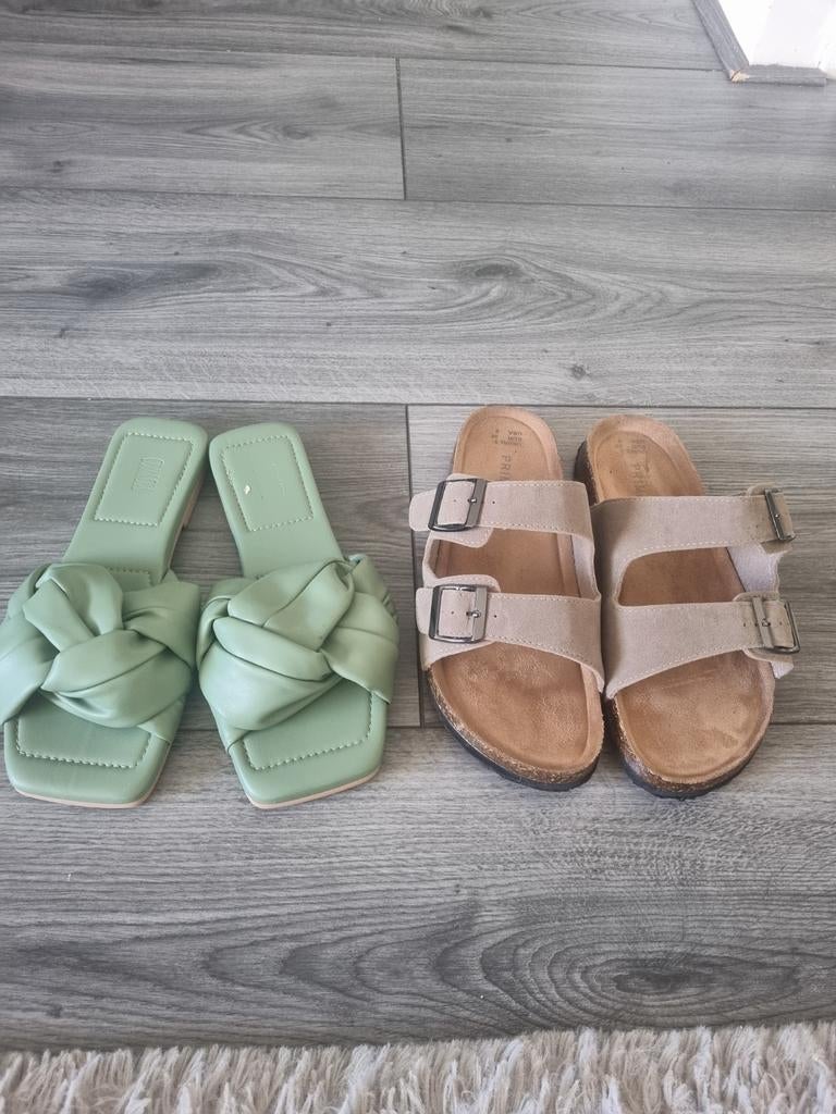 Set van 2 paar sandalen: Groene slippers & Beige sandalen, Ophalen of Verzenden, Gedragen, Groen, Sandalen of Muiltjes
