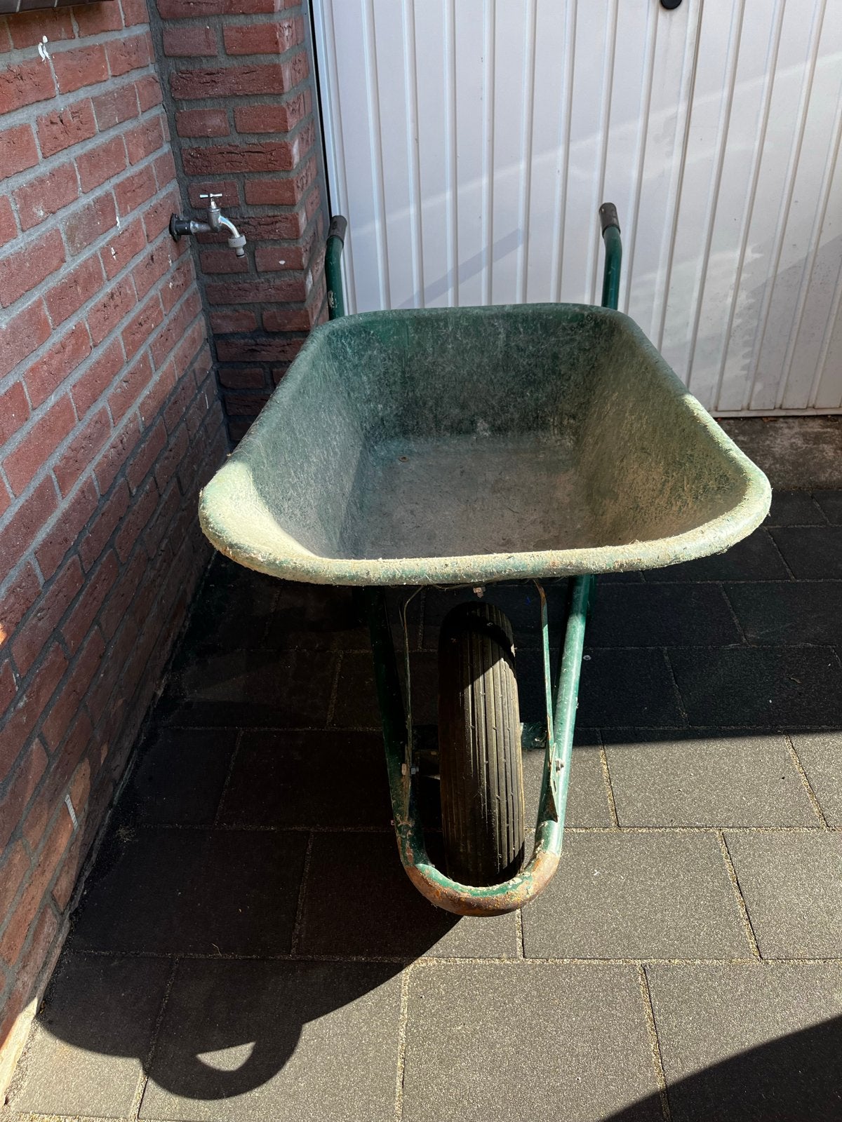 Gebruikte kruiwagen - Timex Croatia, Ophalen, Gebruikt, Handmatig, Tweewielig