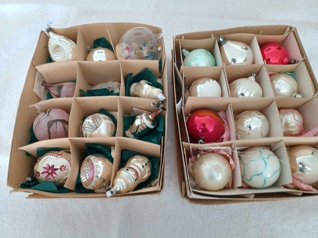 Twee dozen glazen kerstballen, Diversen, Ophalen of Verzenden, Gebruikt