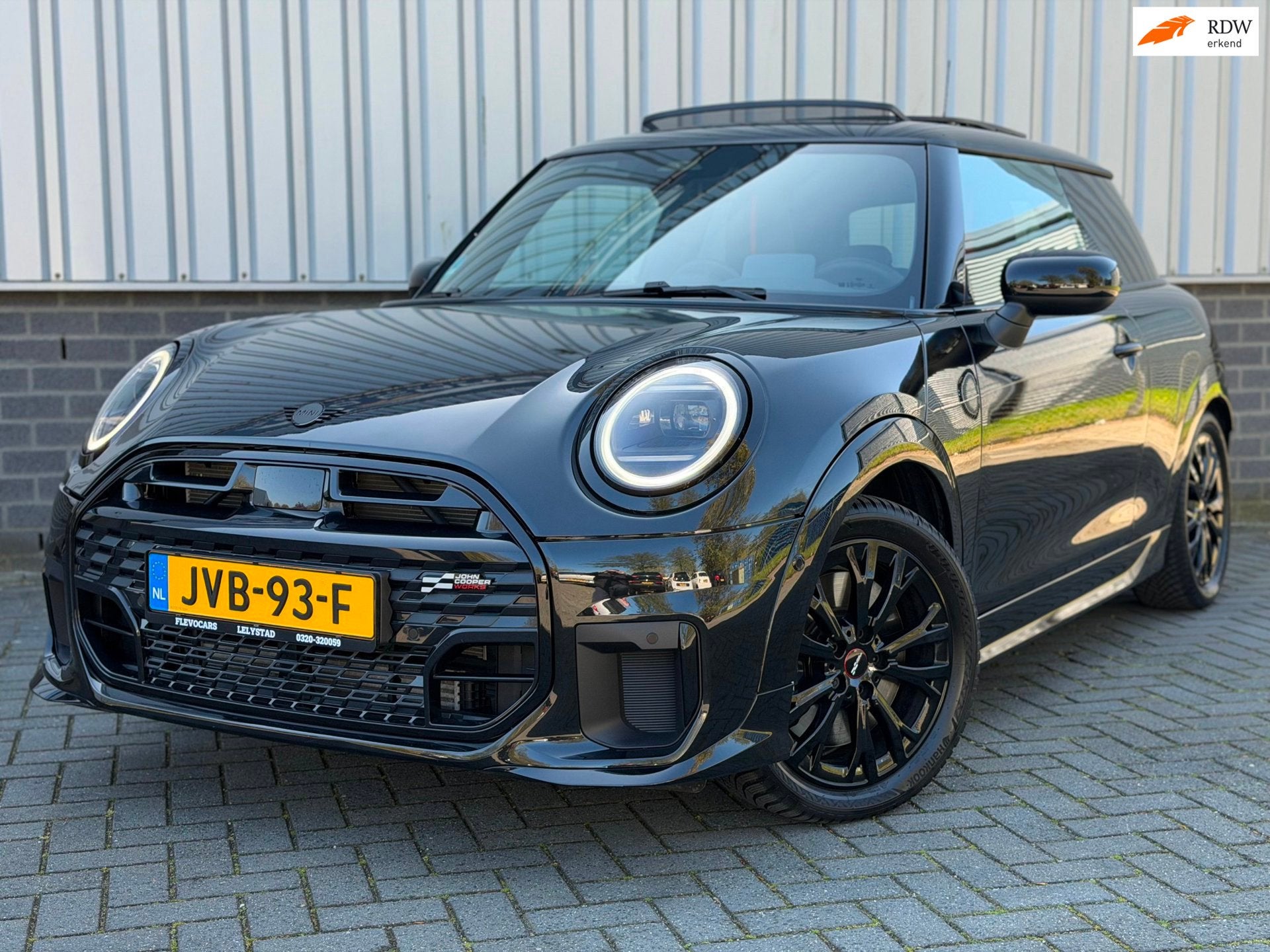 Mini Mini 1.5 Cooper C Classic M John Cooper Works |Pano|Aut, Auto's, Stof, Gebruikt, 156 pk, 4 stoelen