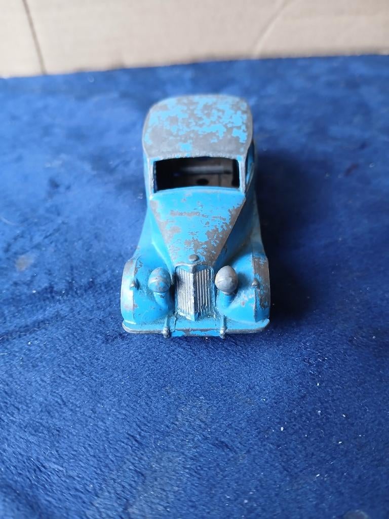 Triumph. Dinky toys, Ophalen of Verzenden, Gebruikt, Auto, Dinky Toys